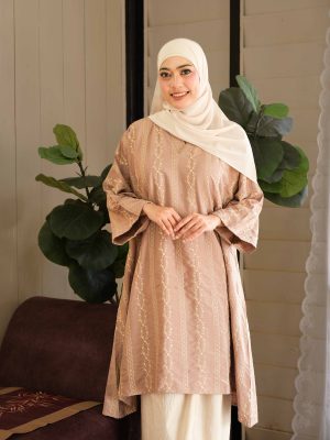 Rania-Mocha-Rose-2-1.jpg