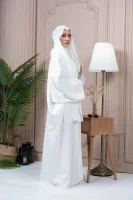[Zulaikha] Pure White