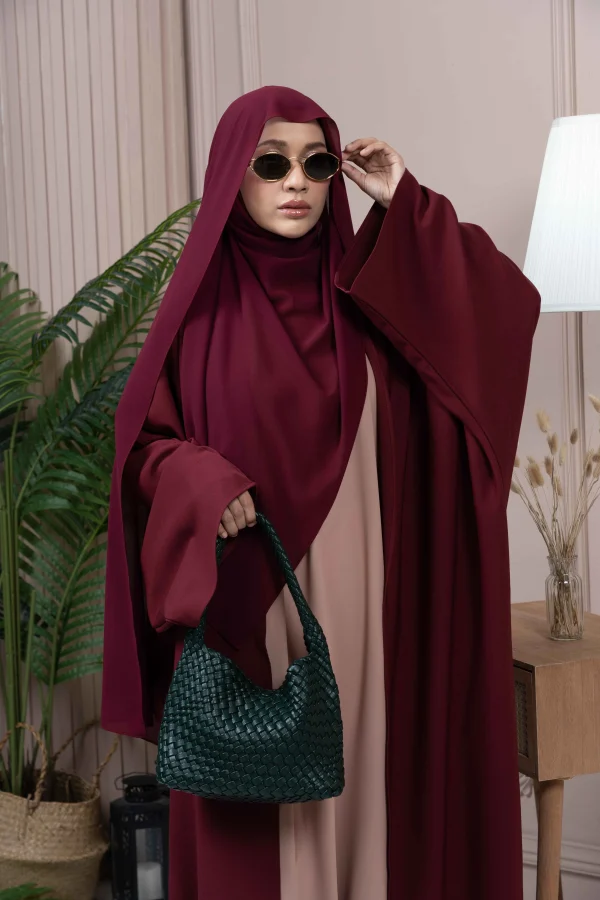 [Zulaikha] Deep Maroon