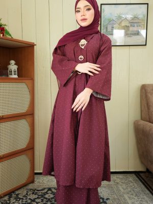 aleeya-maroon-5-1.jpg