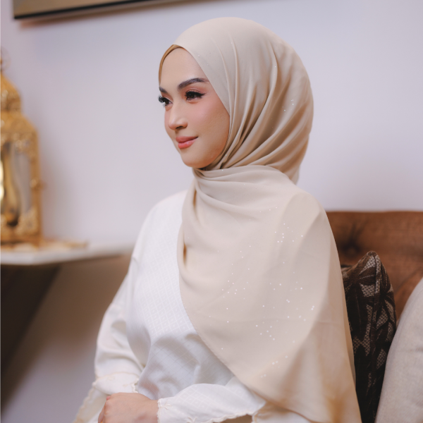 ADARAA GLITTER NUDE CREAM